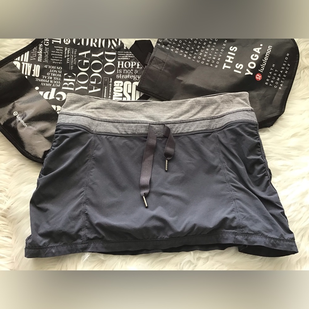 lululemon athletica Gray and Black Mini Skirt
